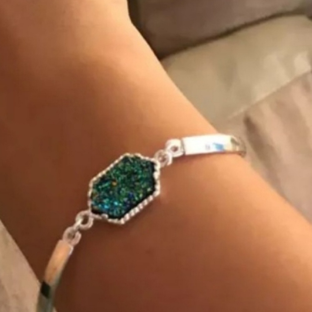 Silver Geometic Shape Dangle Bracelet - Picture 1 of 2